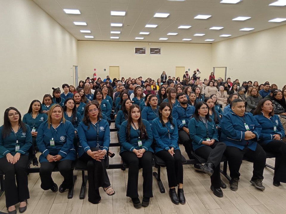 /estudiantes-de-psicopedagogia-de-santo-tomas-copiapo-reciben-investidura-0