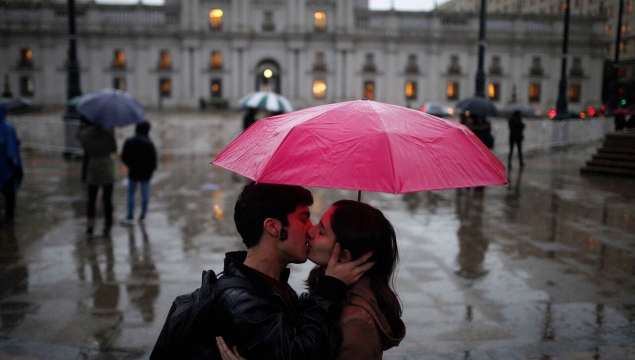 /dia-internacional-del-beso-por-que-se-celebra-y-tiene-algun-beneficio