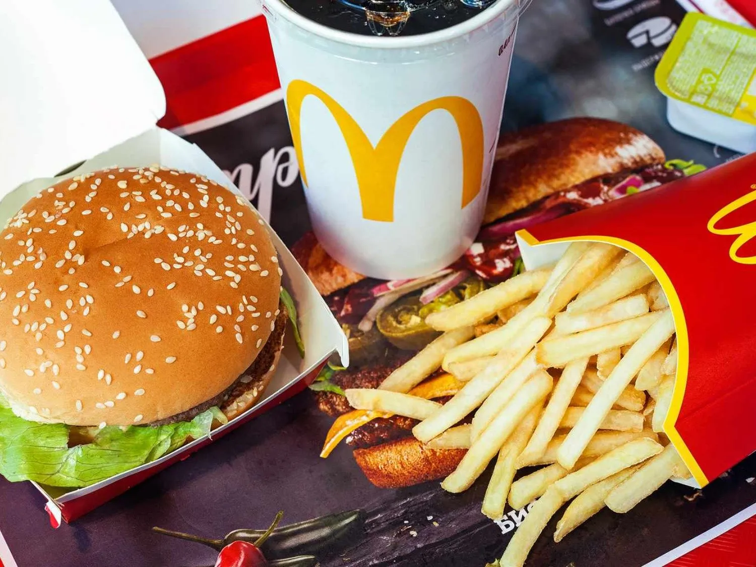 /mcdonalds-anuncia-que-modificara-receta-de-sus-hamburguesas-cuales-cambiaran