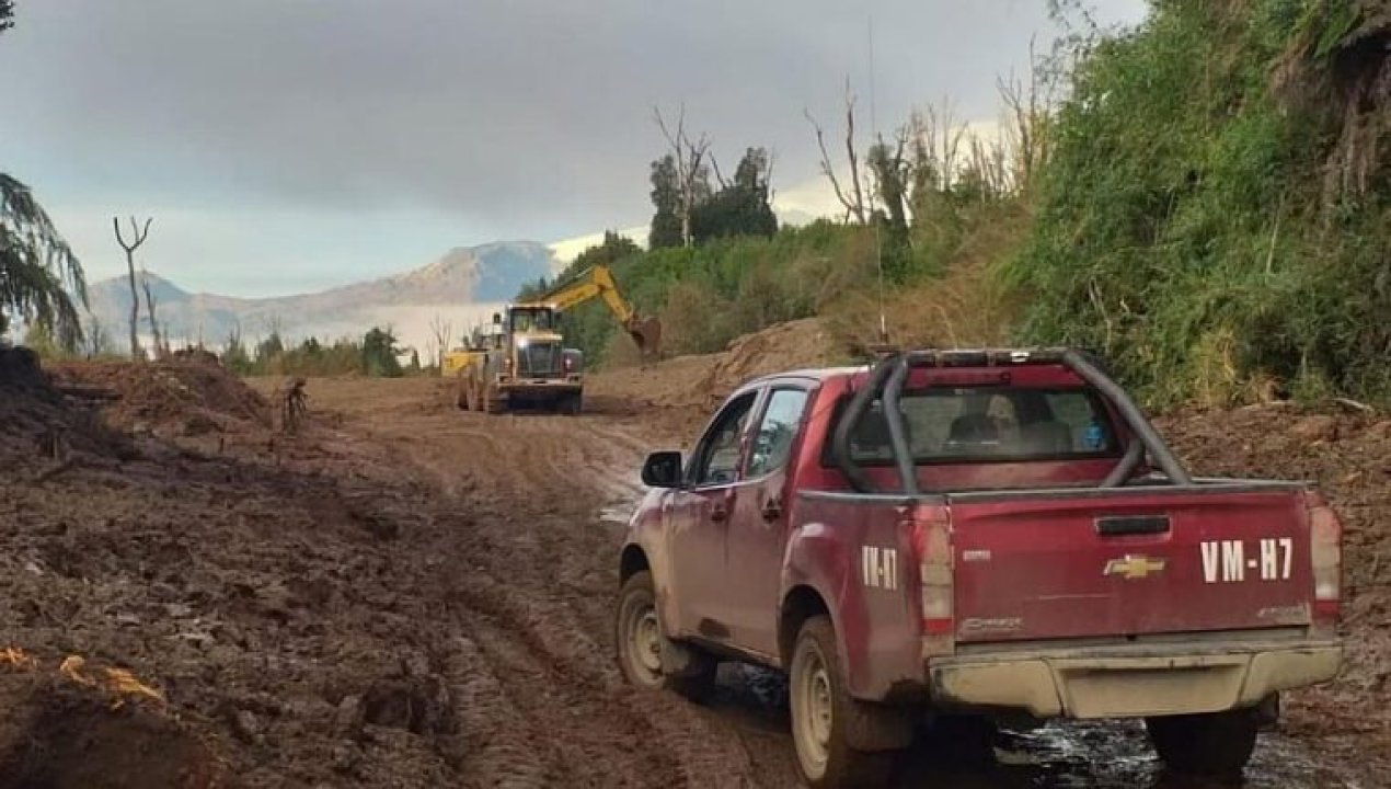 /carretera-austral-ruta-bimodal-retoma-operaciones-tras-deslizamiento-de