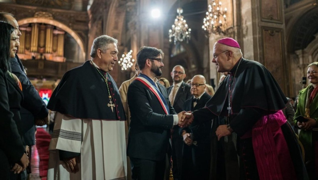 /tedeum-ecumenico-arzobispo-aos-llama-a-entregar-informacion-sobre