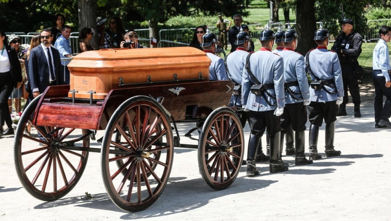 /actualidad/politica/expresidente-pinera/funeral-de-estado-restos-de-expresidente-pinera-se-encuentran-en