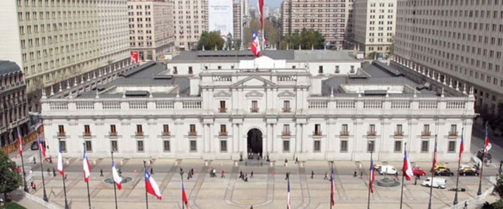 Candidato presidencial se bajó a menos de 4 meses de la elección