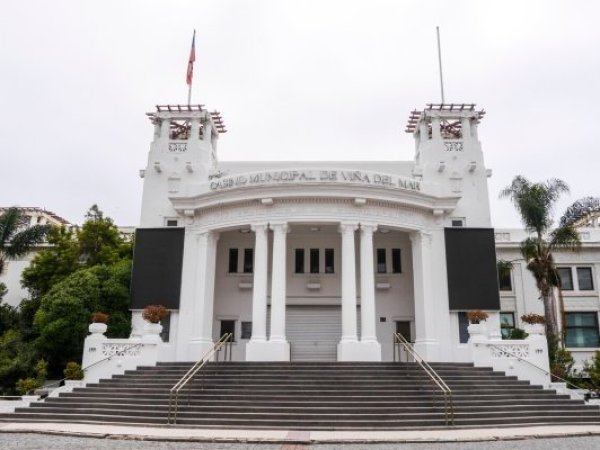 Corte ordena al Casino de Viña del Mar apagar sus pantallas por afectar el descanso de los vecinos