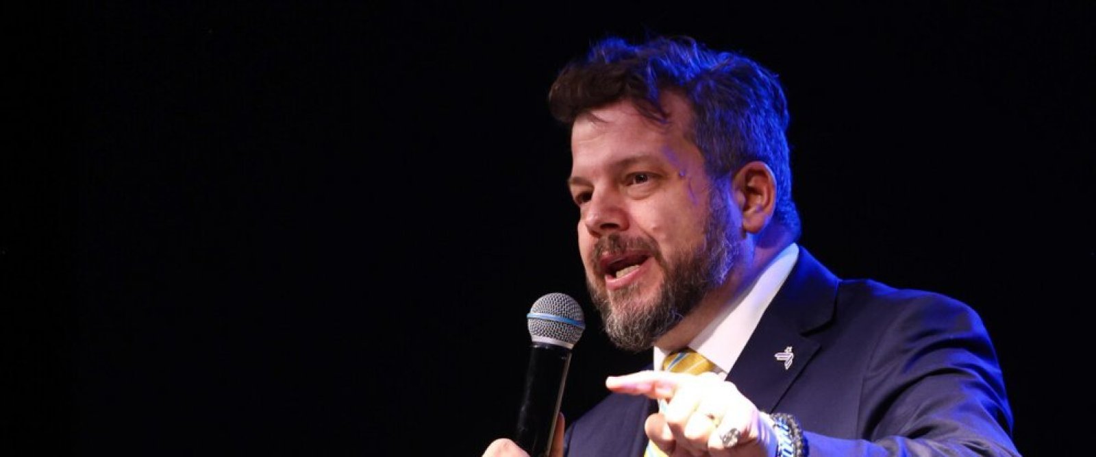 Kaiser propone liberar a policías condenados por el Estallido e incluye al agresor de Fabiola Campillai