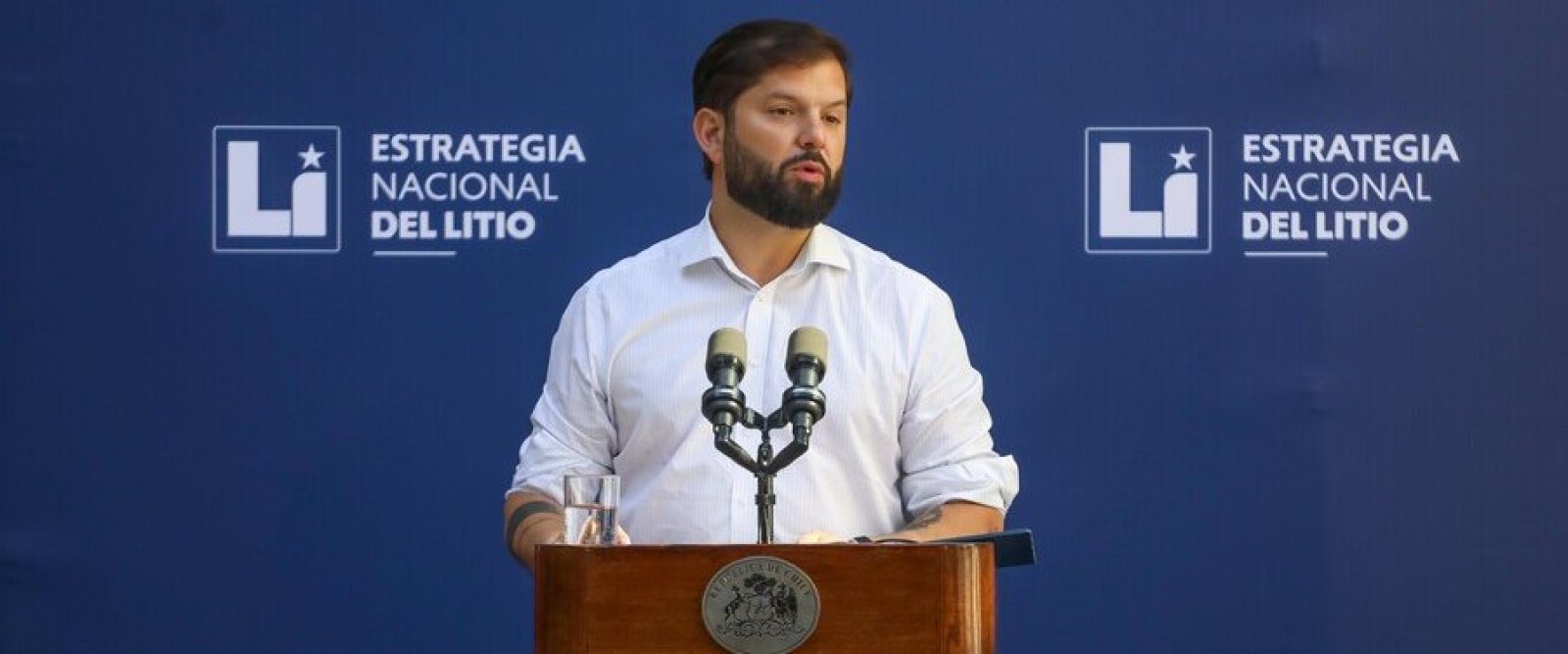 Presidente Boric sostiene que cable submarino “está en evaluación” y que decisión final recaerá en próximo gobierno