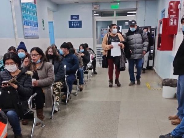 Listas de espera en salud crecen 21% y diputados cuestionan gestión del Gobierno